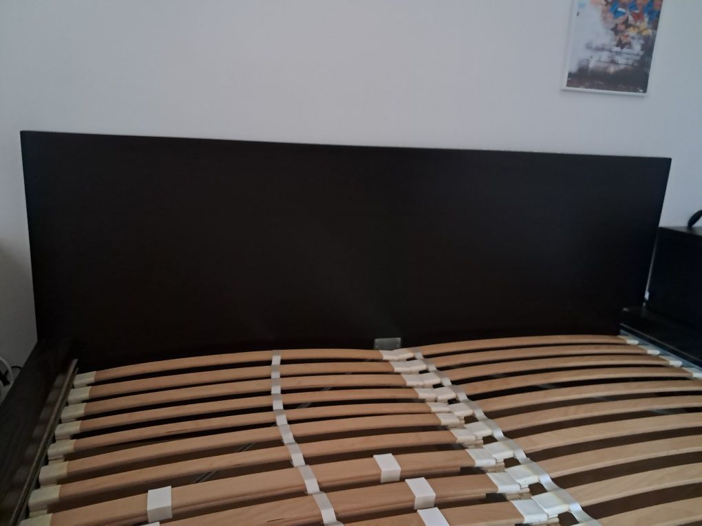 Cama de casal, com estrado, cor preto, ikea