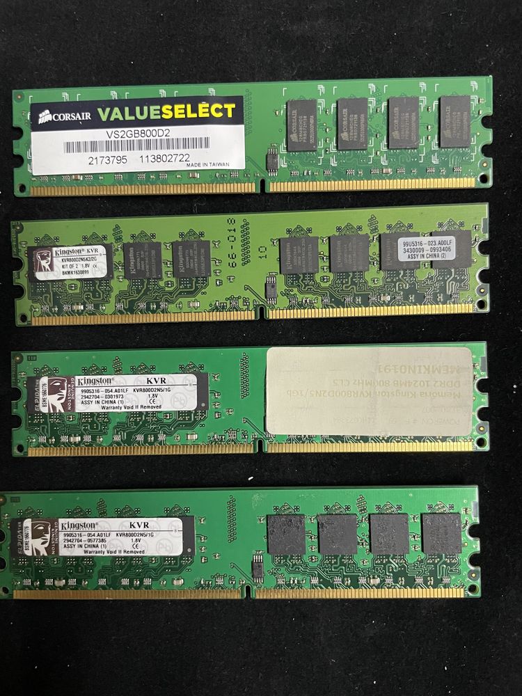 Memórias RAM DDR2  de 1 e 2 gb