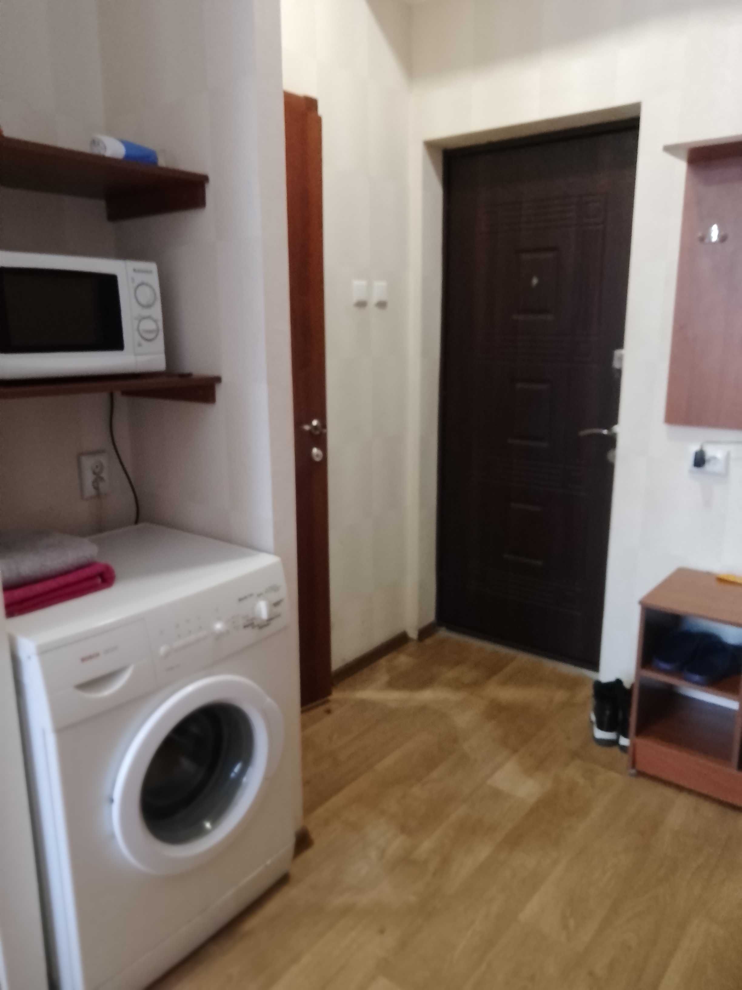 Квартира с балконом возле ТРЦ Никольский