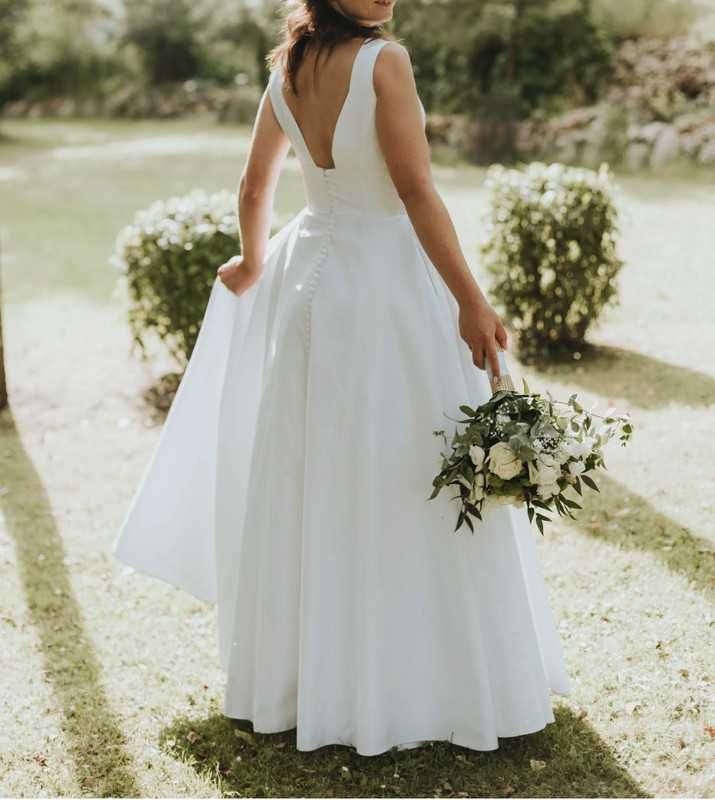 Biała suknia ślubna boho klasyka