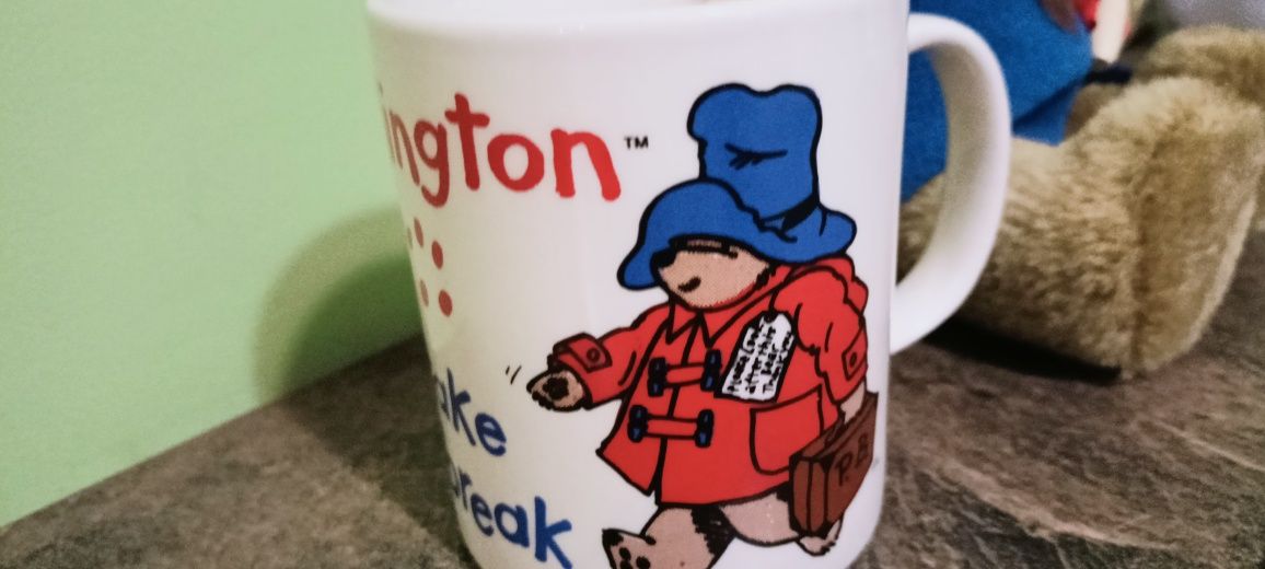 Paddington maskotka dwa kubki