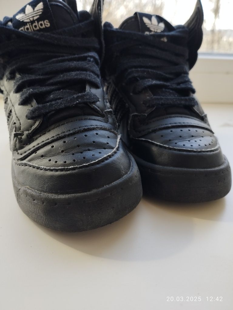 Дитячі кросівки хайтопи adidas jeremy Scott