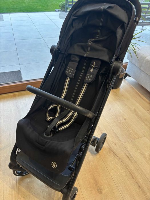 WÓZEK SPACEROWY CYBEX BEEZY do 22 kg duże koła Magic Black Czarny