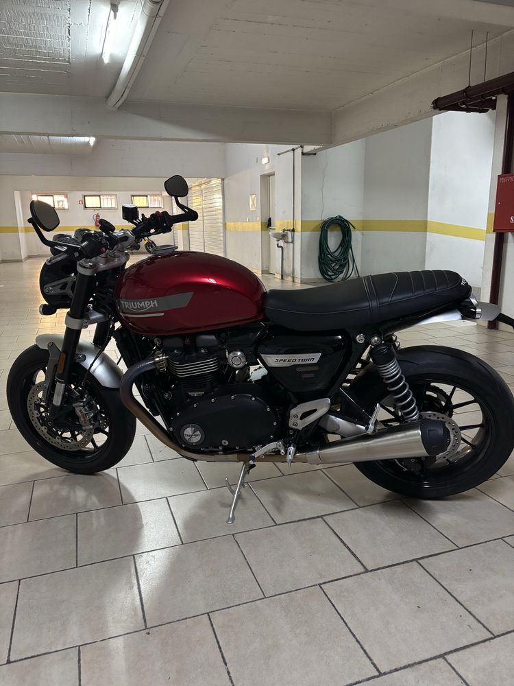 Triumph Speed Twin 1200