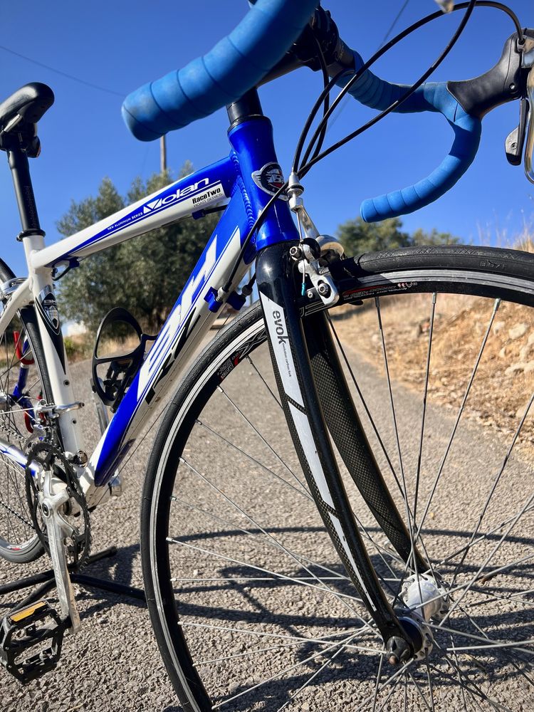 Bicicleta BH Volan Race Two Carbono