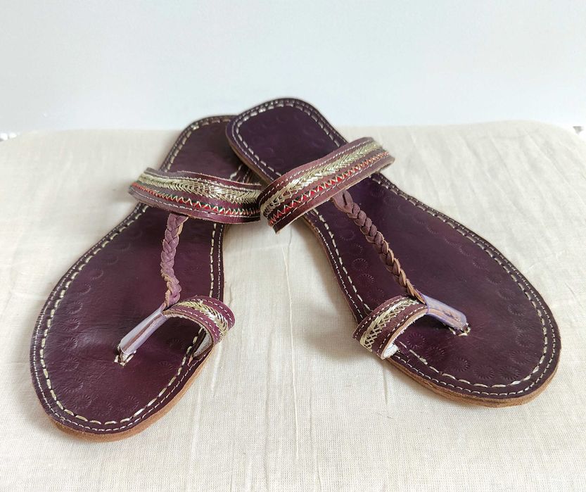 Skórzane japonki kohalpuri 40 fioletowe orientalne boho hippie retro