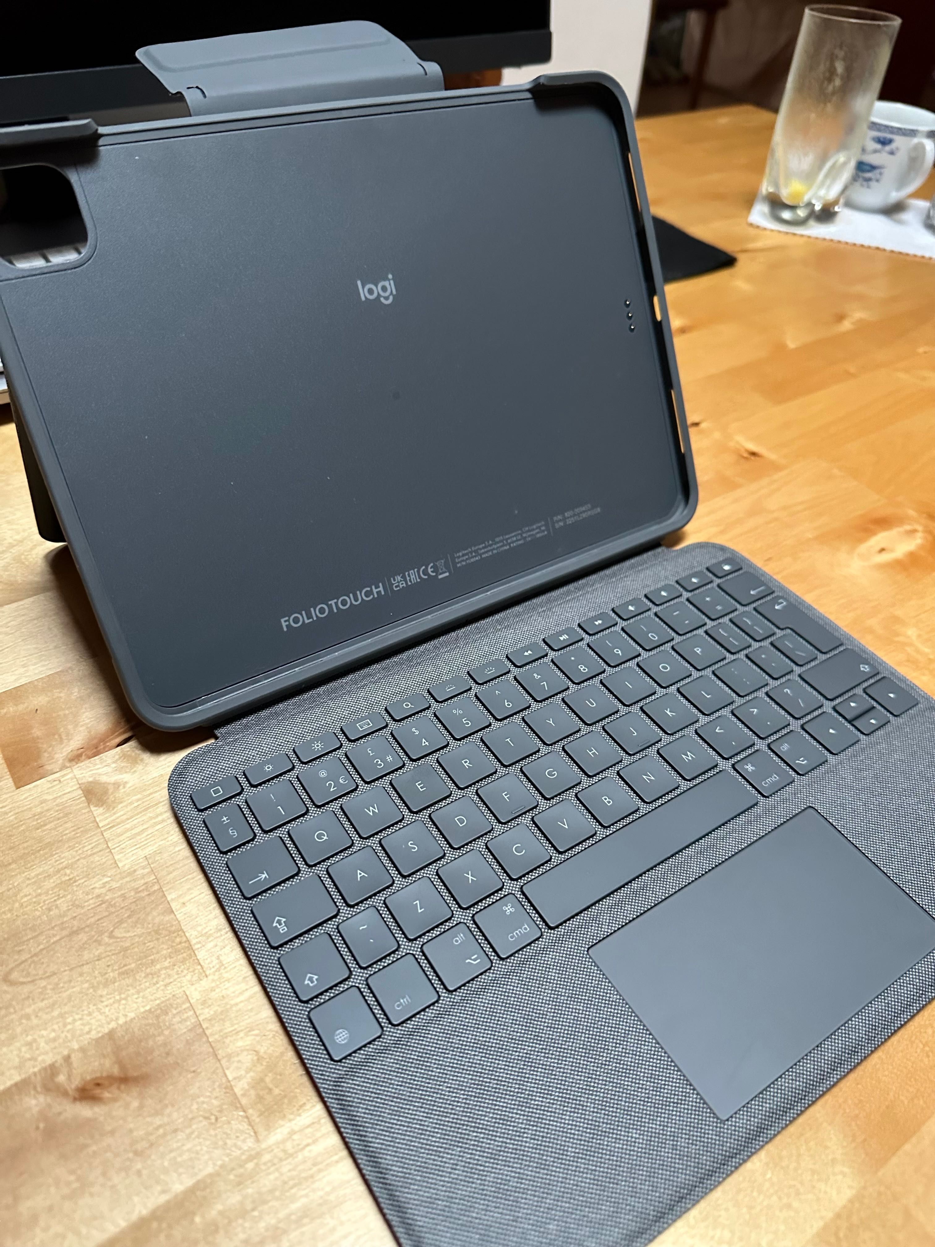 Logitech Folio Touch iPad Pro 11 gen 1, 2, 3, 4