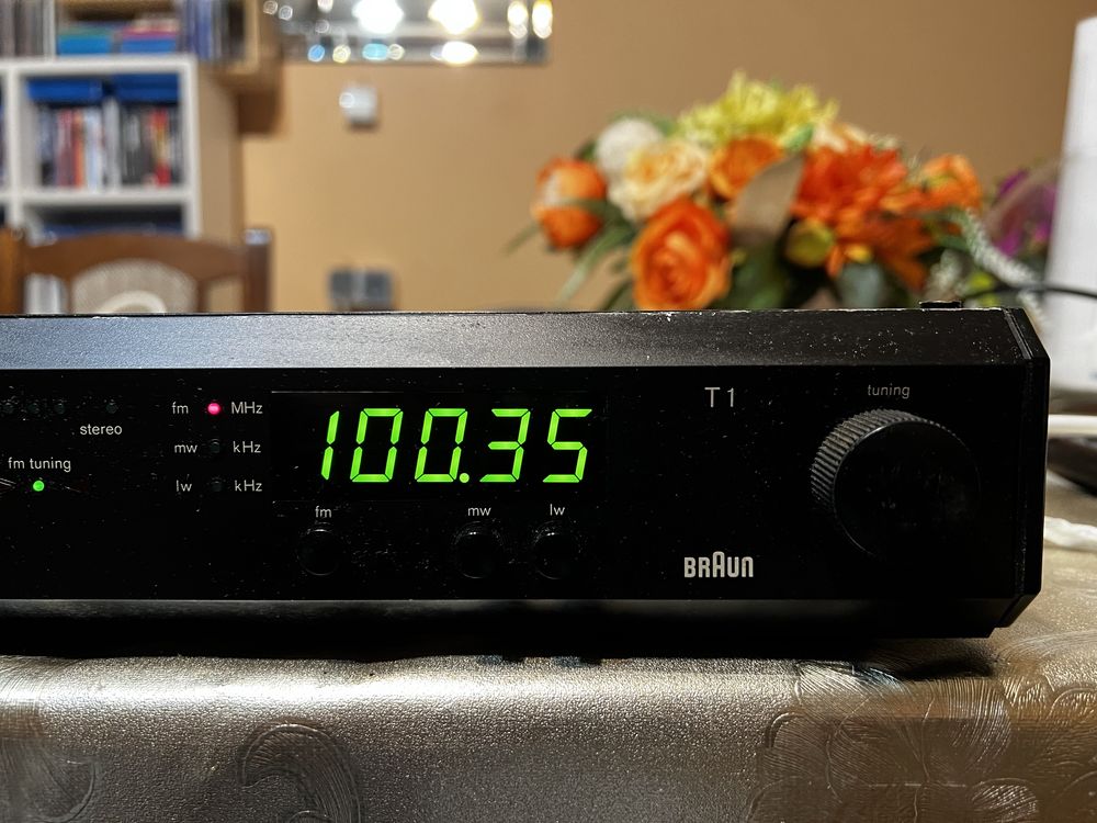 Tuner radio BRAUN T1