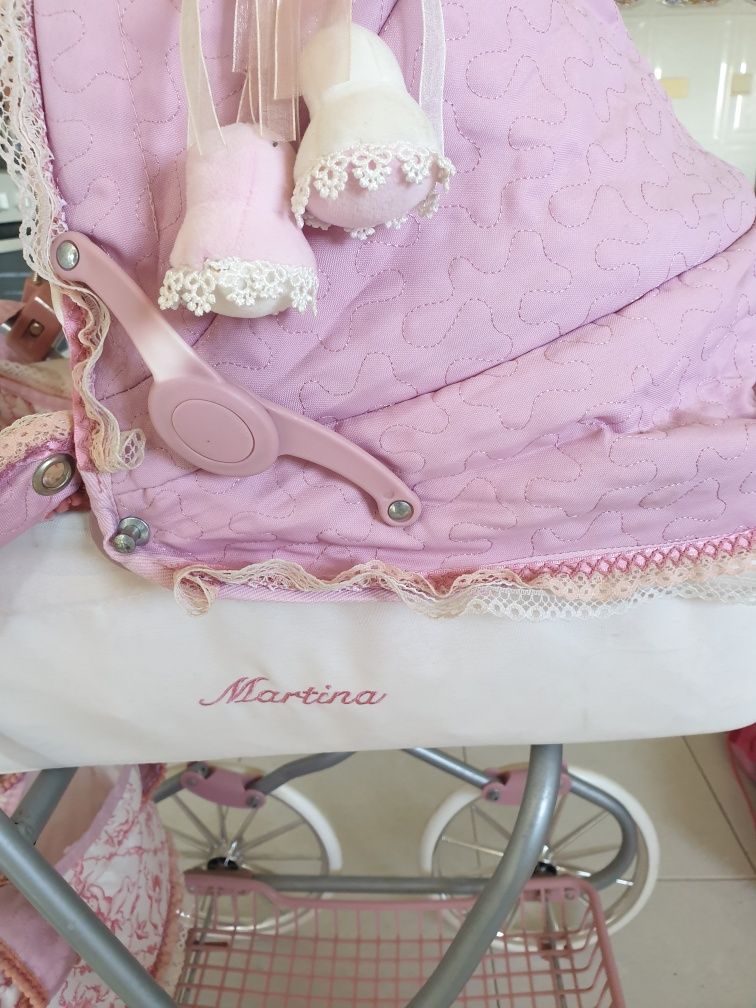 Carinha passeio com boneca