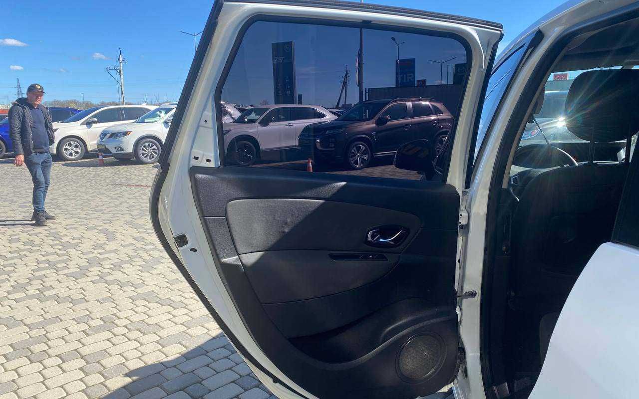 Renault Scenic 2012