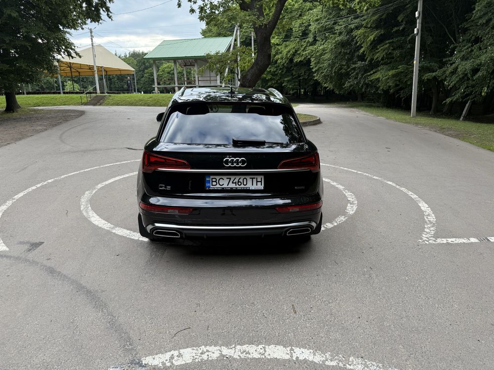Audi q5 гібрид PHEW 367 к.с.