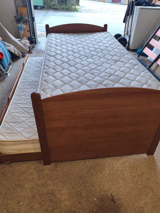 Cama extensível  com colchão