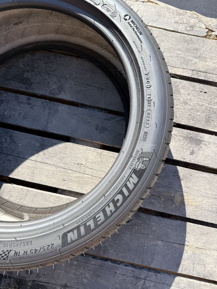 225/45 r18 Michelin Pilot Sport 4 25 год НОВАЯ Резина летняя
