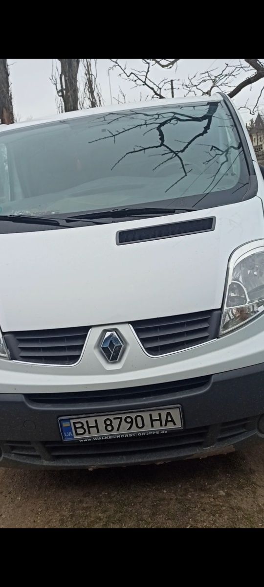 Renault Traffic 2.5 DCI L2H1