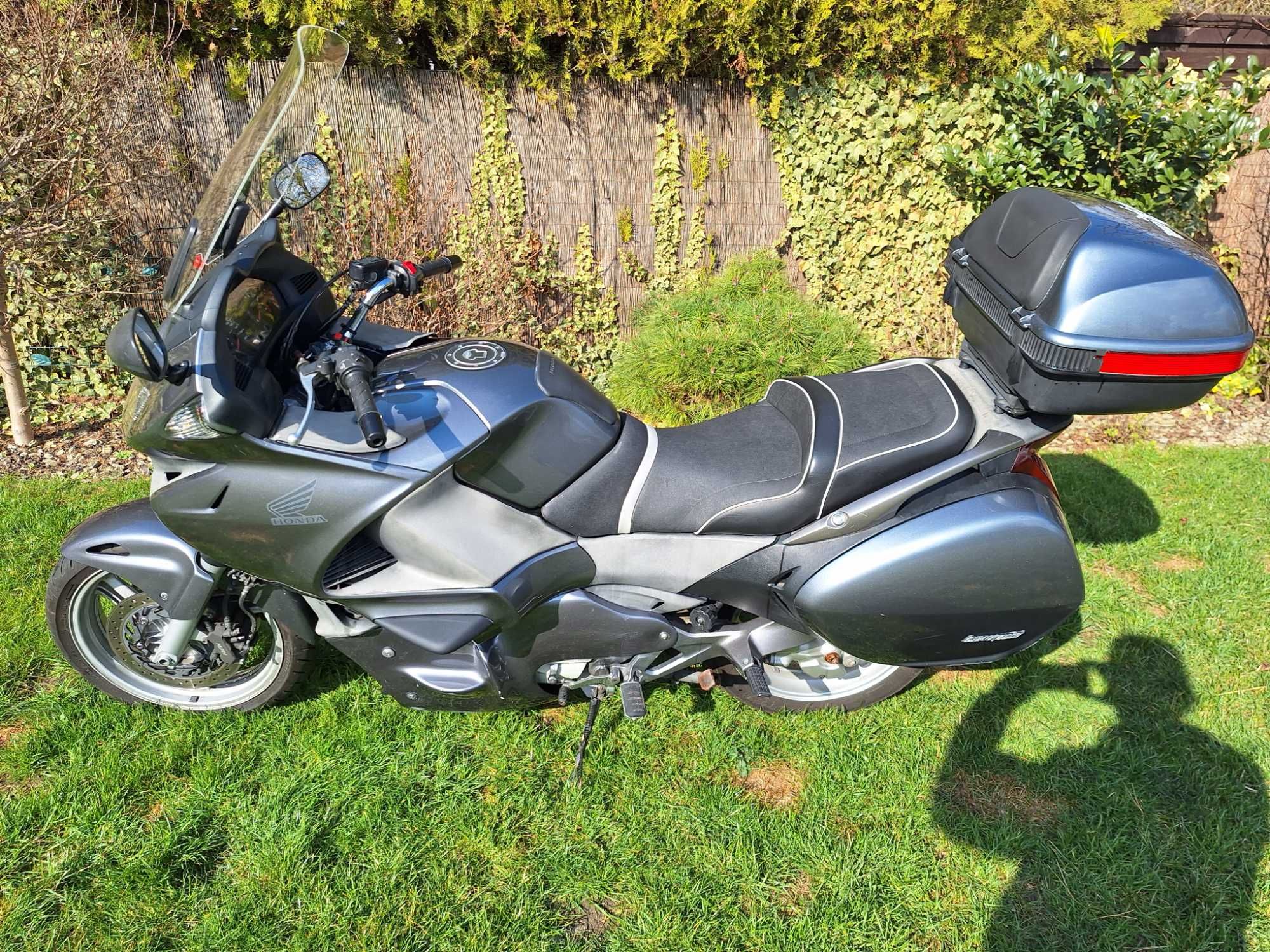 Honda NT 700 V NTV Deauville 2006 zarejestrowana 1 właściciel w kraju