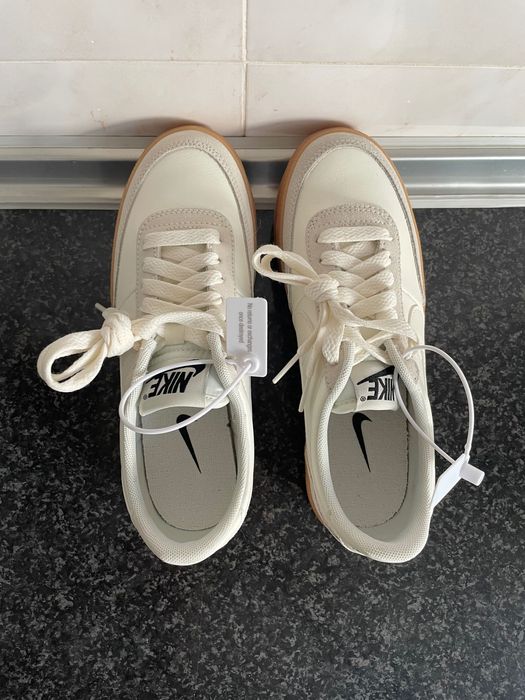 Never worn, new sneakers