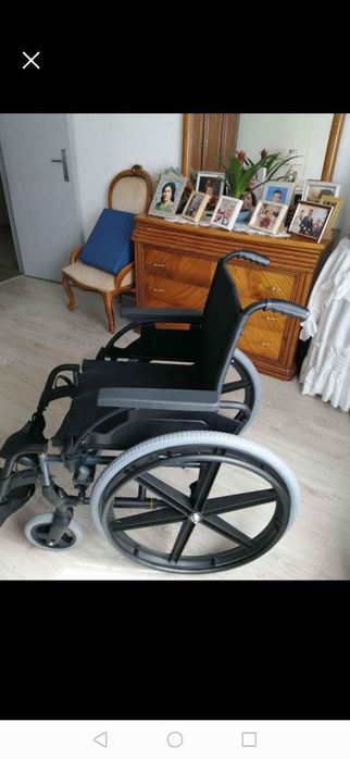 Vendo cadeira de rodas