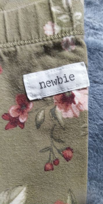 Leginsy newbie 116 kwiaty