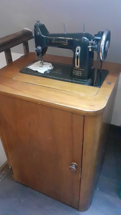 Dekoracyjna maszyna do szycia