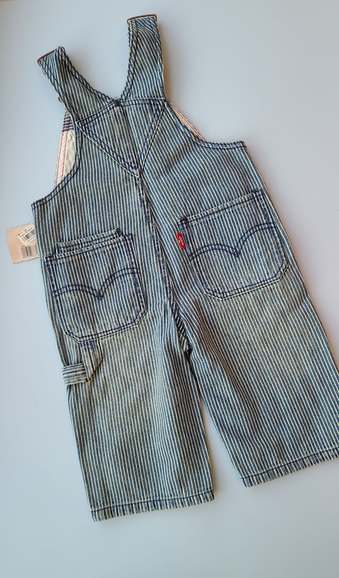 Новый джинсовый комбинезон Levi's 80 см