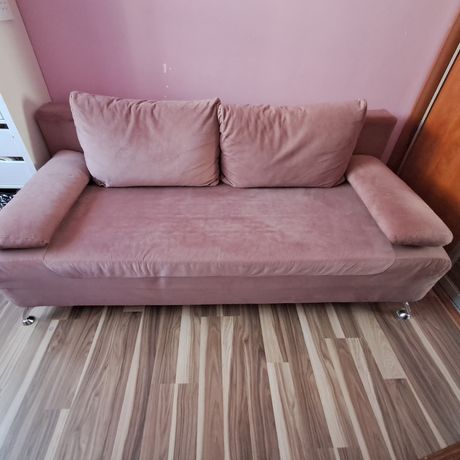 Używana sofa z funkcją spania