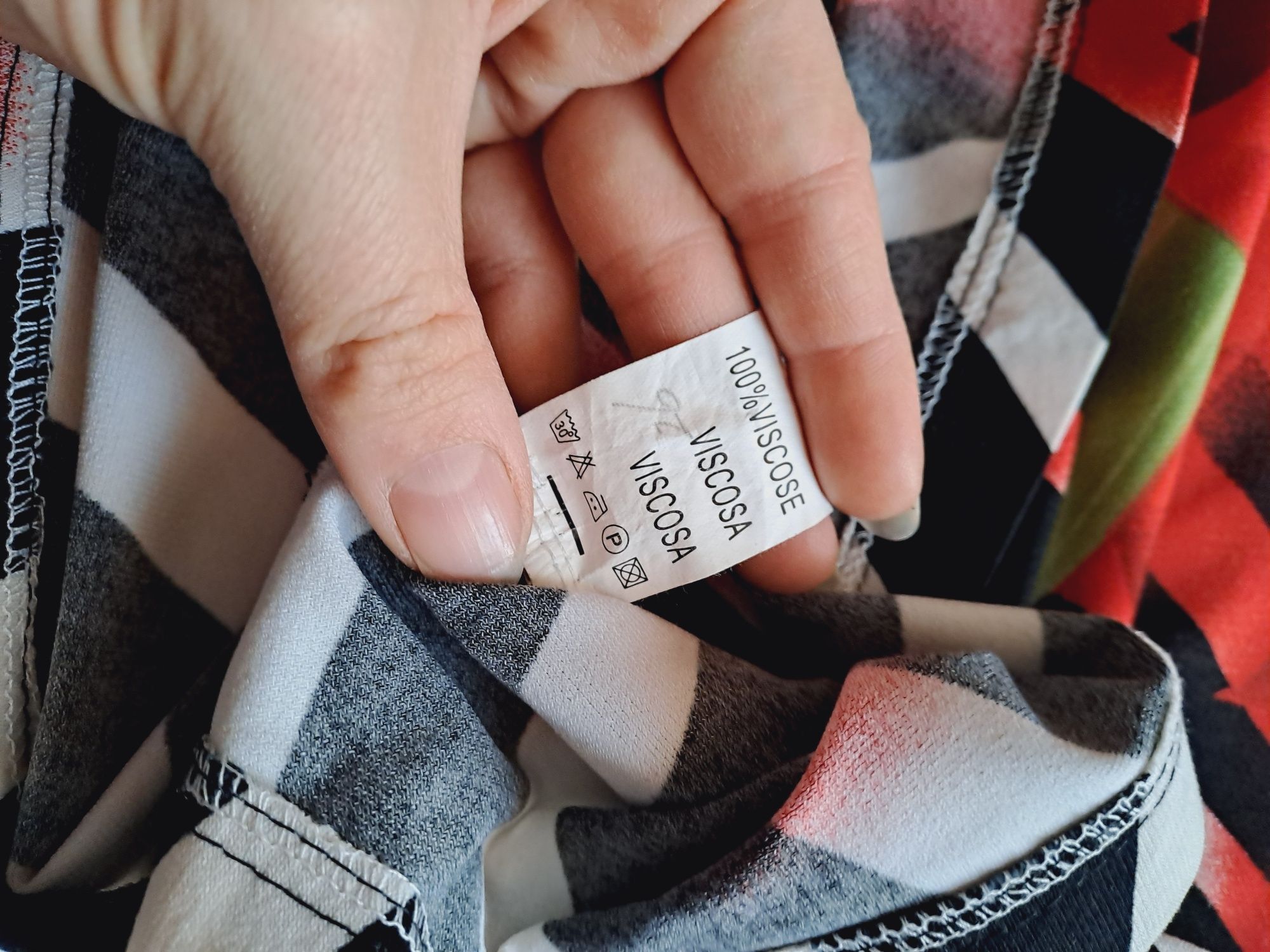 Bluzka Na ramiączka | Czarno Białe Paski | Czerwony Kwiatek | 100% Wis