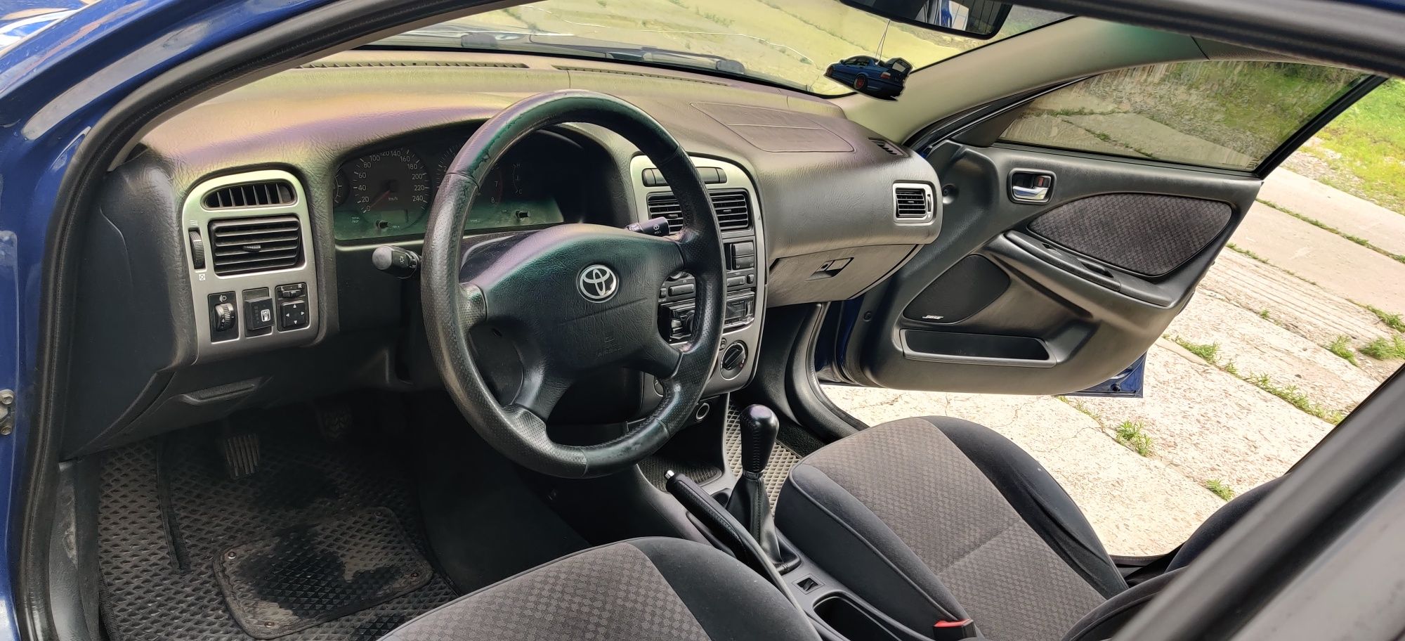 Toyota Avensis T22