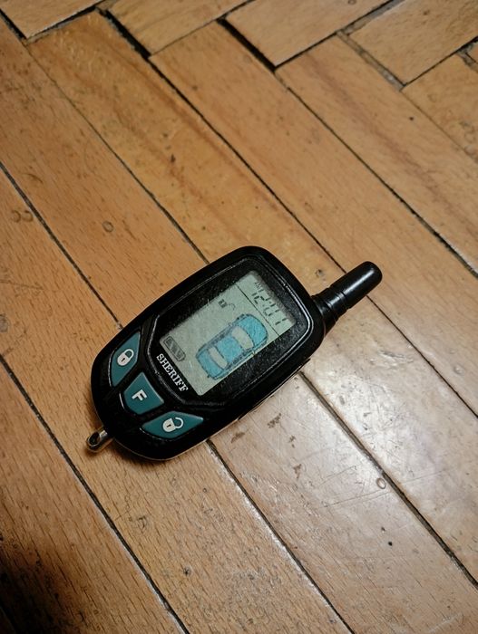 Брелок автосигнализацыи Sheriff 5BTX900LCD.