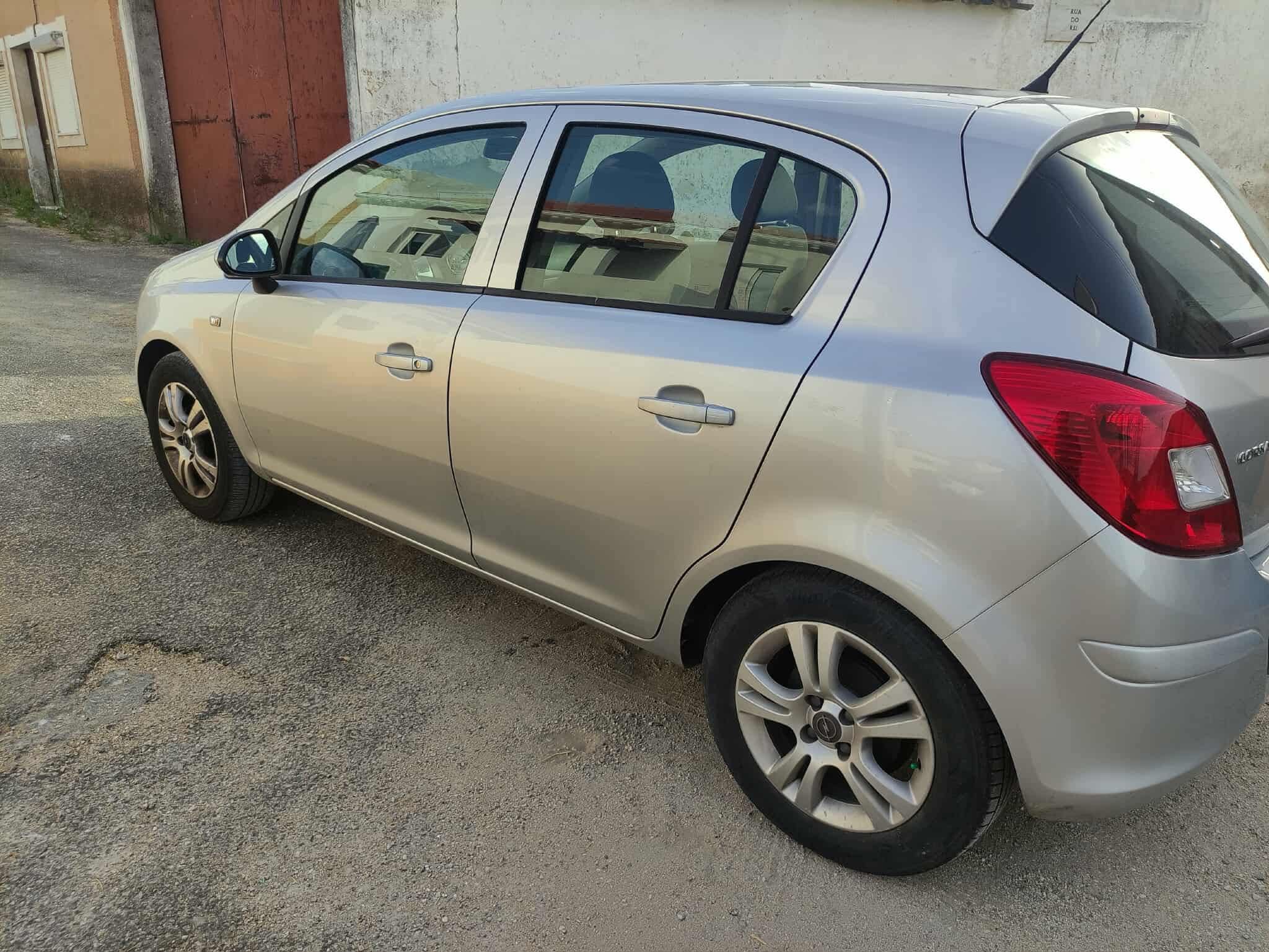 Opel Corsa 1.2 Enjoy
