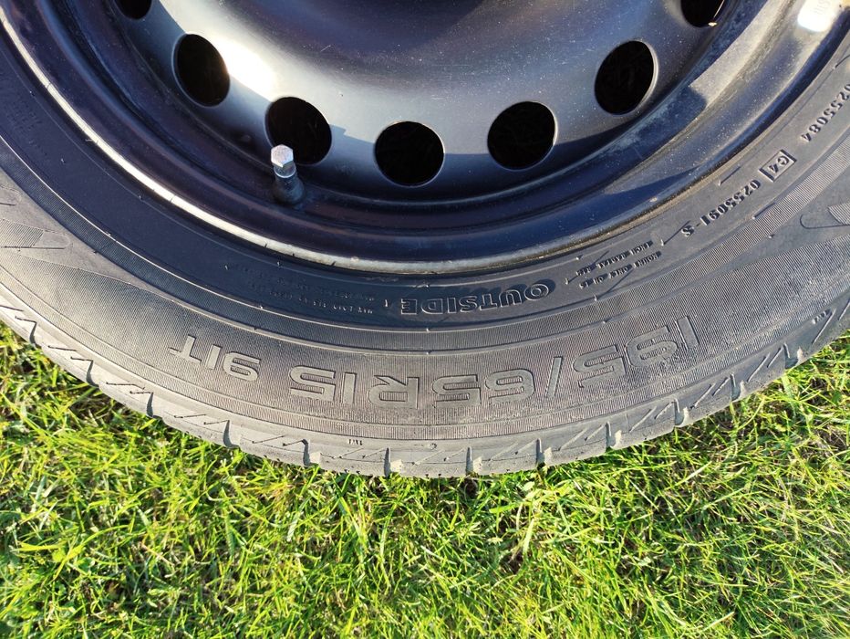 Opony całoroczne wielosezonowe Nokian all weather plus 195/65/15 kompl