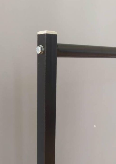 Стійка-вішалка для одягу