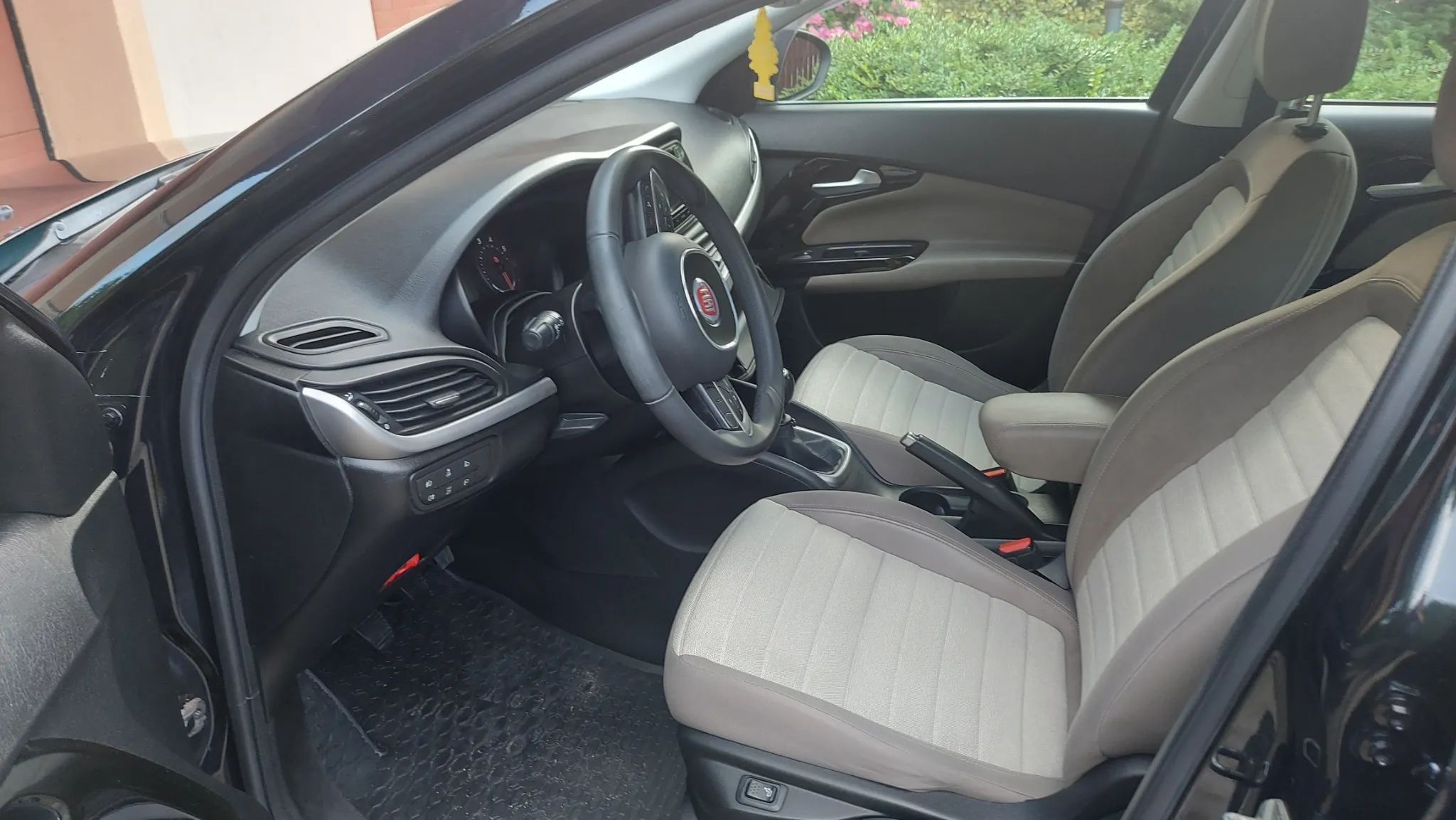 Fiat Tipo FAT TIPO LOUNGE 1,4 95KM w bardzo dobrym stanie