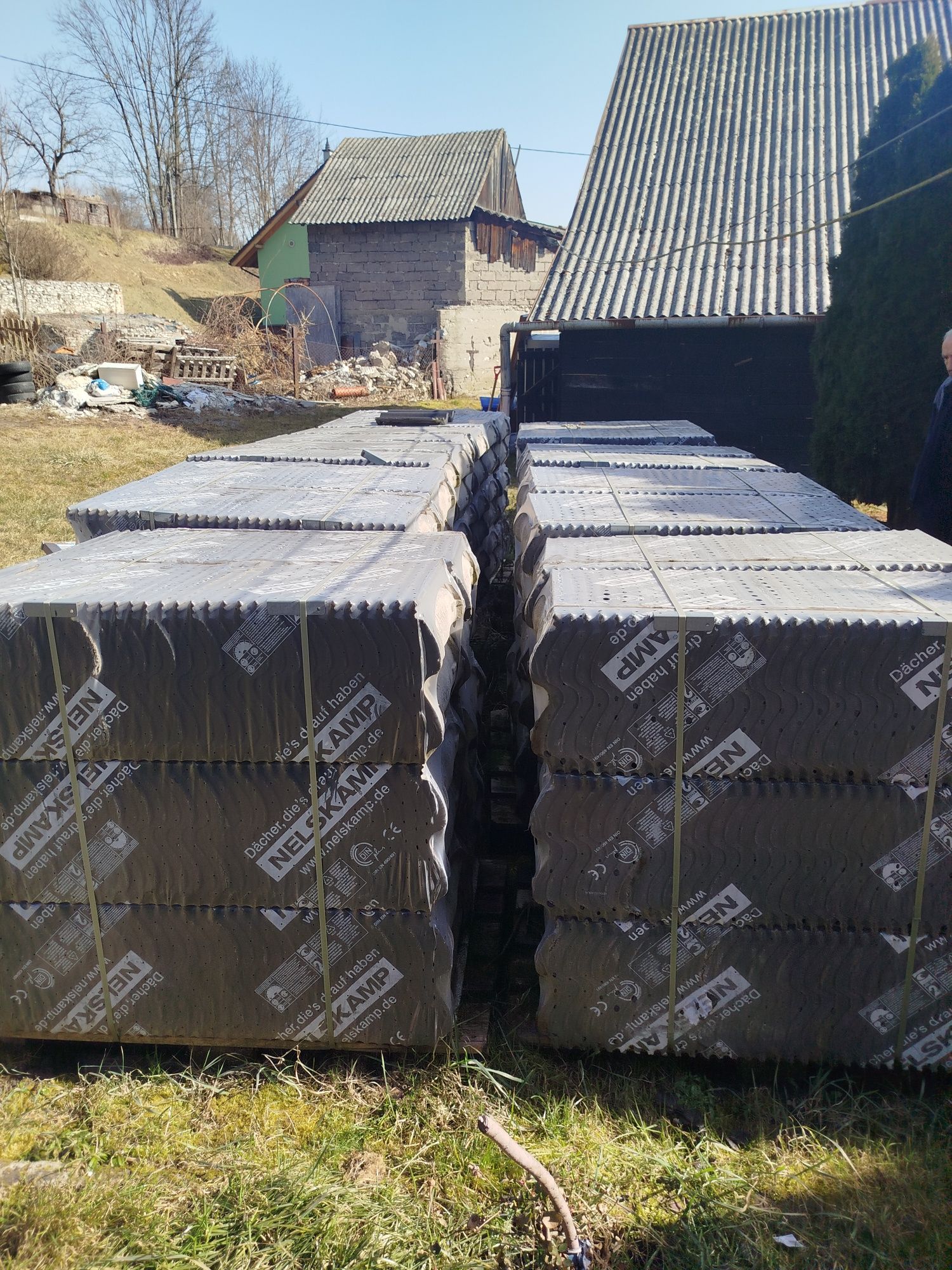 Sprzedam dachówkę betonową