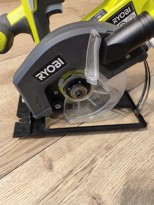 Akumulatorowa Piła Tarczowa RYOBI 18 V 150mm, rok 2023.

Stan