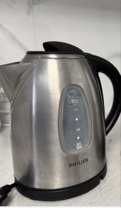 Електрочайник Pfilips