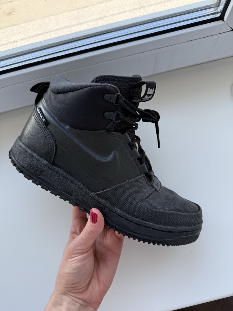 Чоловікі кросівки nike PATH WNTR BLACK BQ4223-001