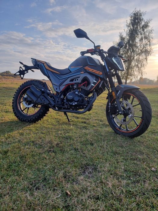 Продам мустанг ст 200