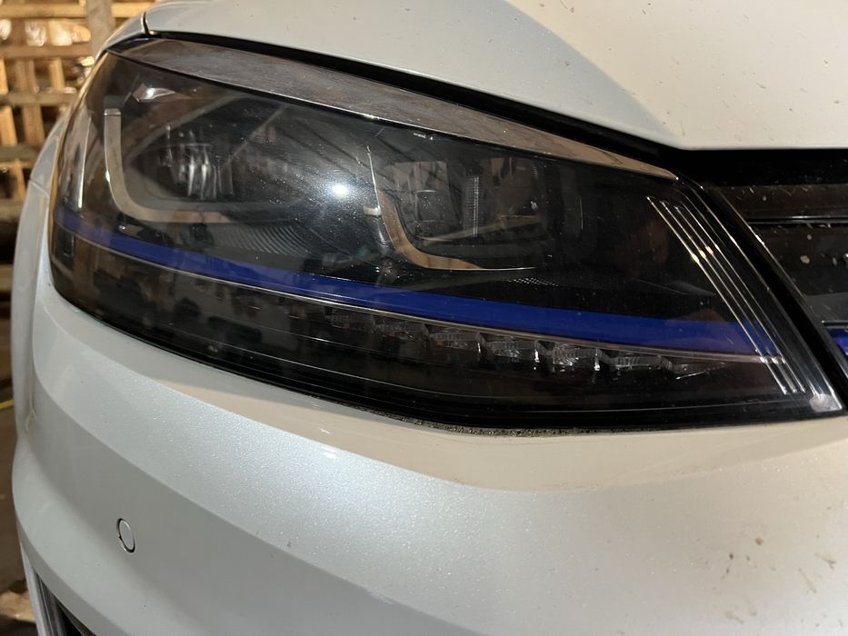 Фара фари E-Golf е гольф LED