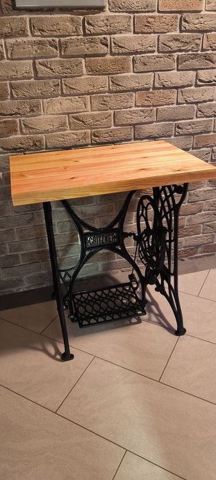Stolik loft loftowy maszyna do szycia singer