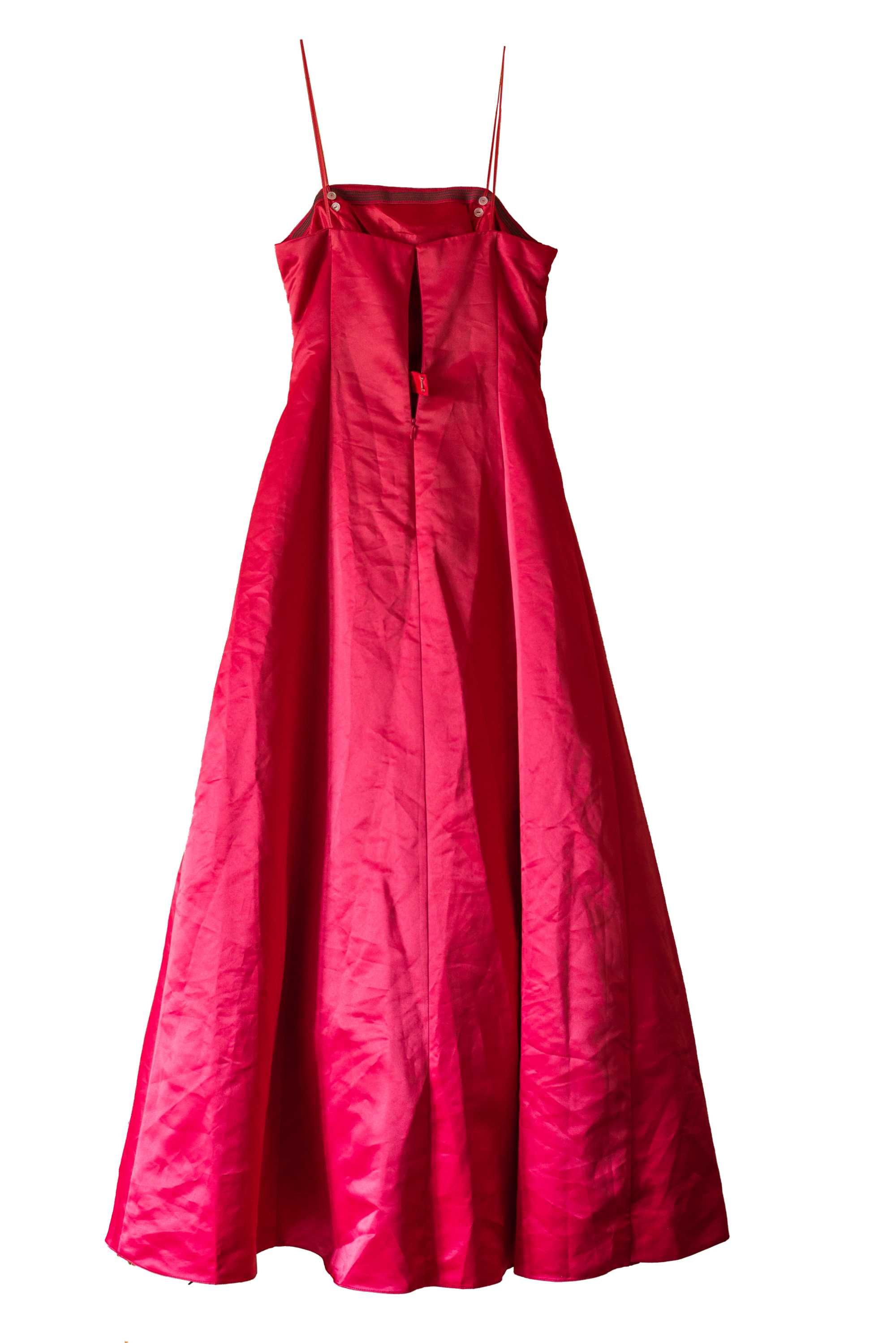Сукня червона с брошкой, плаття в яскраво червоному кольорі,торг