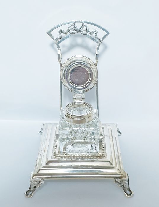 Fantástico antigo tinteiro D. Maria em prata portuguesa