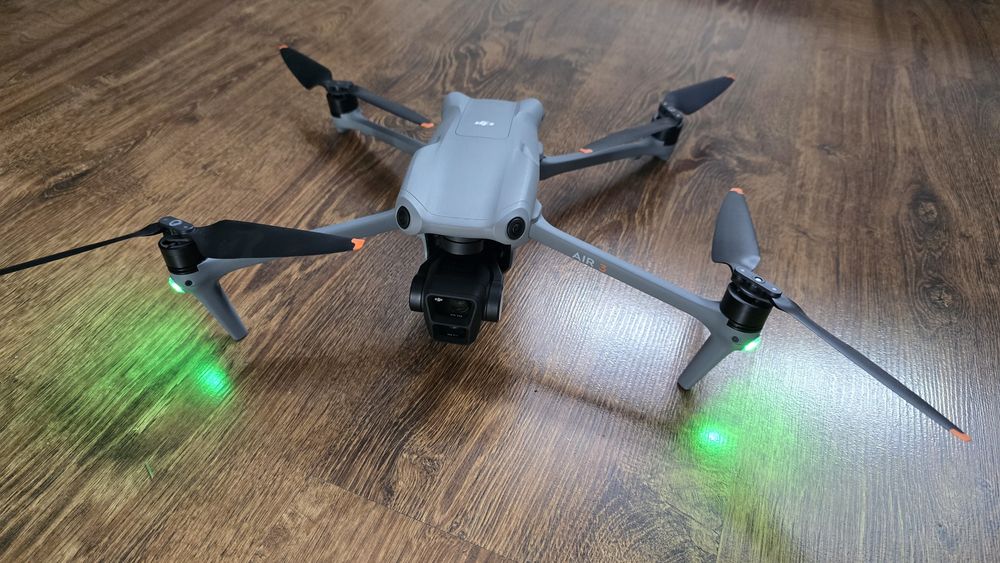 Dron Dji air3 sprzedam