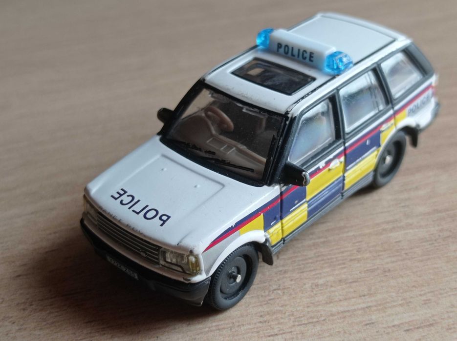 1:72 model samochodu Range rover policja Hongwell Cararama Police