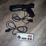 Joystick Nintendo rok 1987 plus pistolet Pegasus