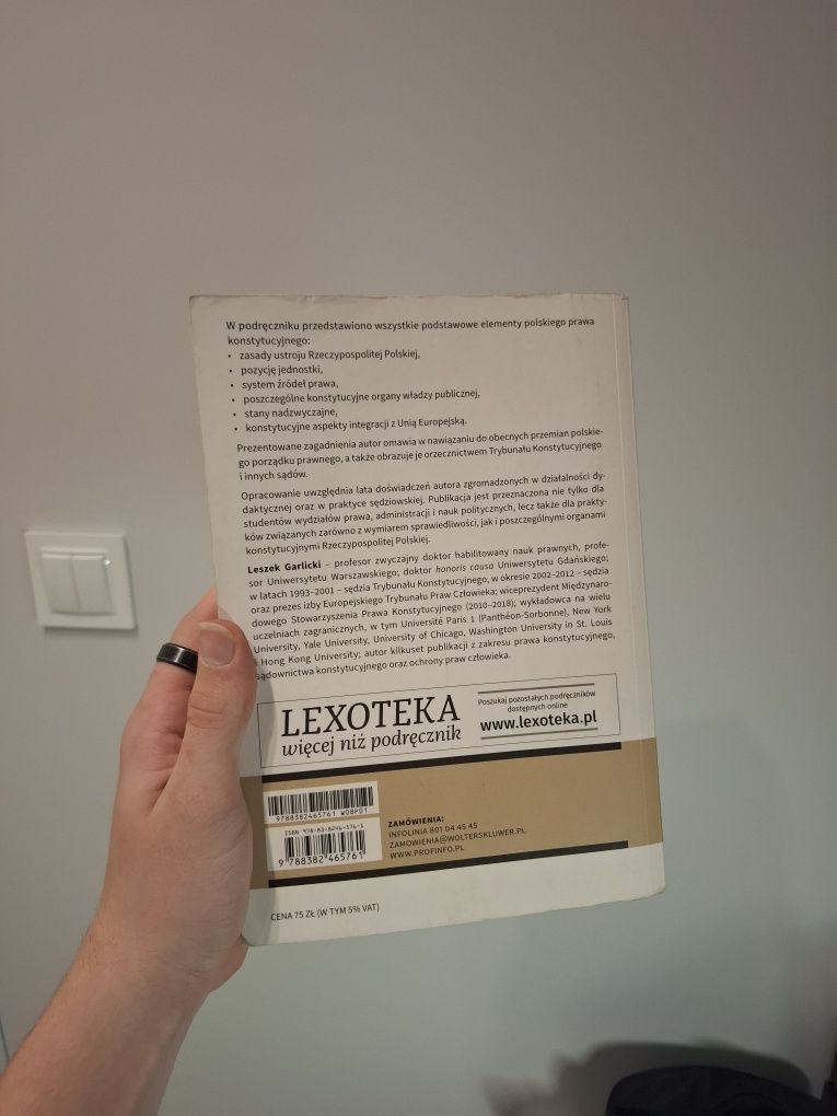 Podręcznik Polskie Prawo Konstytucyjne- zarys wykładu  L. Garlicki