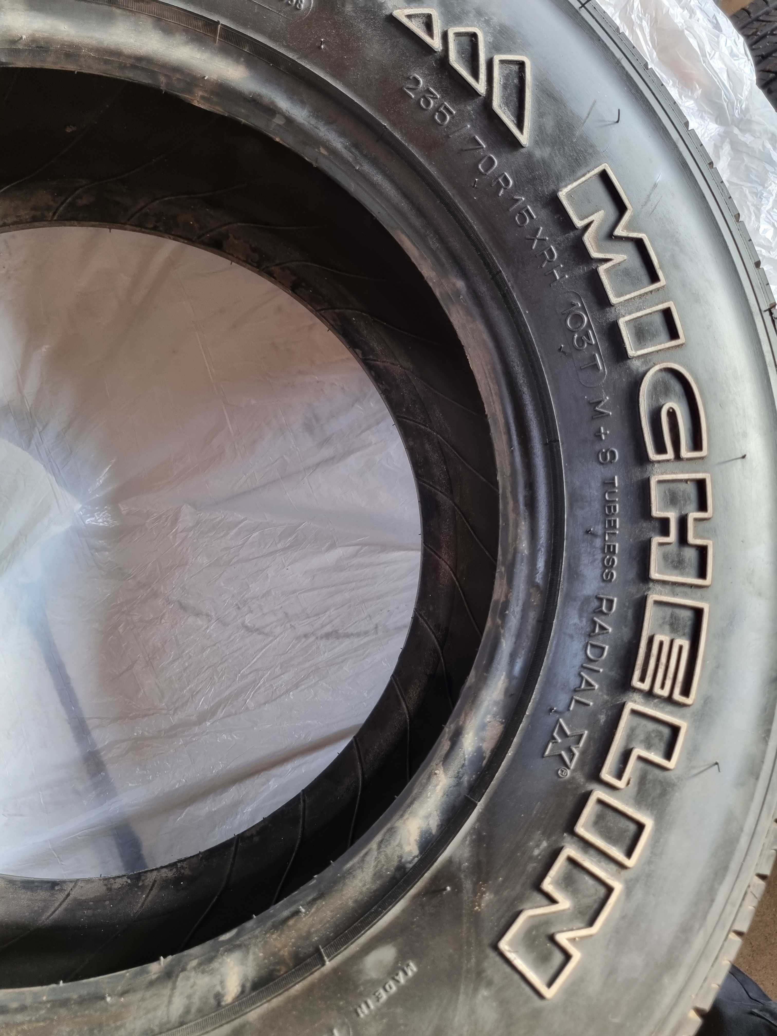 235/70R15 Michelin