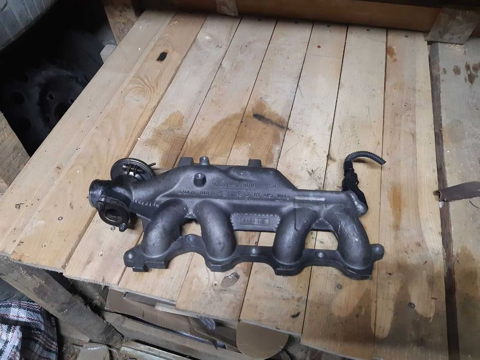Opel Astra 1.7 коллектор впускной 90530990