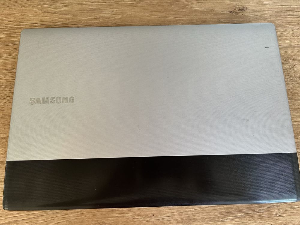 Laptop Samsung, core i3
