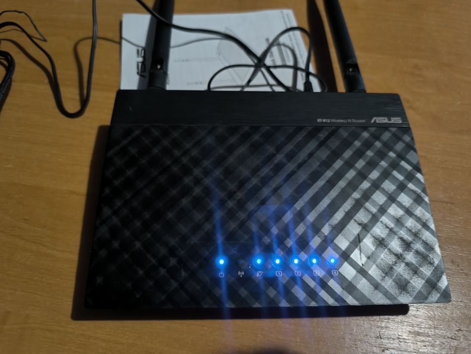 Маршрутизатор / Роутер ASUS RT-N12. - фото 1 - id-p2035918202
Маршрути