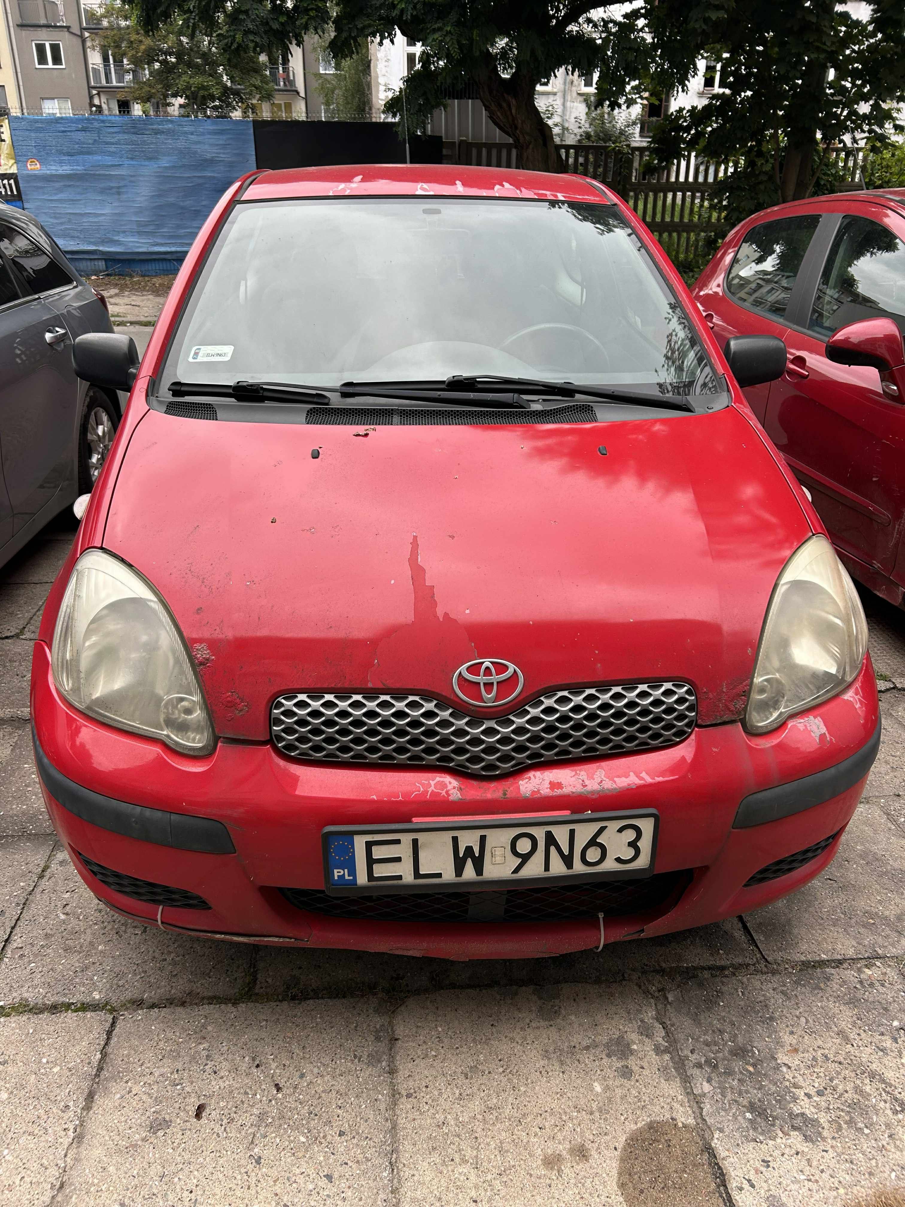 Toyota Yaris 1.0 vvt-i 2004r.